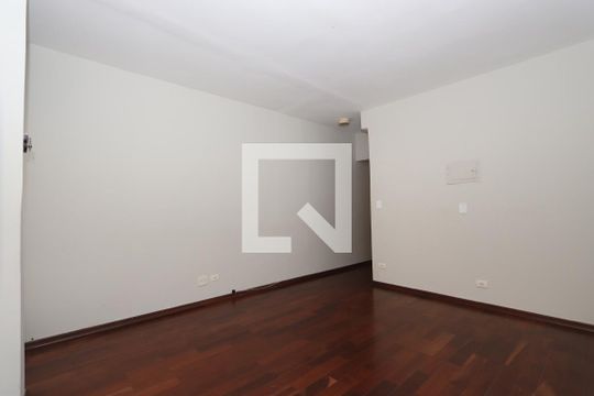 Sala de casa à venda com 3 quartos, 250m² em Vila Mariana, São Paulo