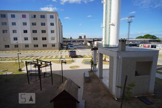 Sala - Vista de apartamento à venda com 2 quartos, 40m² em Rubem Berta, Porto Alegre
