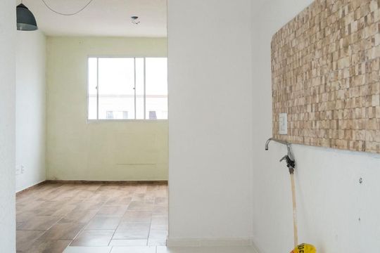 Cozinha e Área de Serviço de apartamento à venda com 2 quartos, 41m² em Hípica, Porto Alegre
