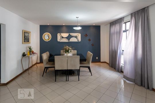 Sala de casa de condomínio à venda com 4 quartos, 256m² em Tijuca, Rio de Janeiro