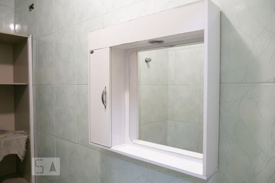 Detalhe de casa à venda com 4 quartos, 300m² em Vila Carmosina, São Paulo