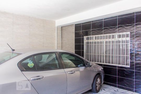 Garagem de casa à venda com 4 quartos, 188m² em Parque Capuava, Santo André
