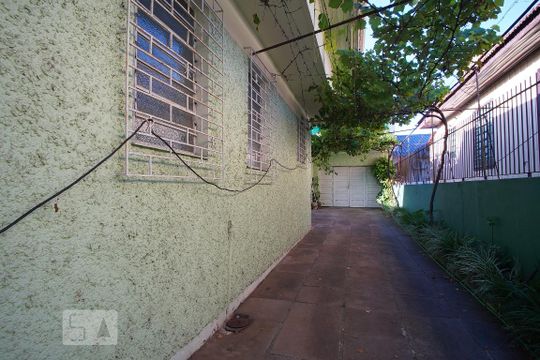 Entrada Garagem de casa à venda com 5 quartos, 340m² em Jardim Itu Sabará, Porto Alegre