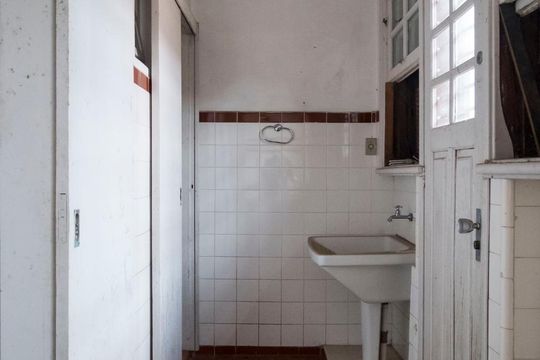 Área de Serviço de casa à venda com 4 quartos, 210m² em Medianeira, Porto Alegre