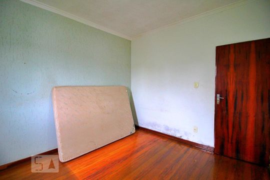 Quarto 2 de casa à venda com 3 quartos, 540m² em Parque João Ramalho, Santo André