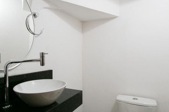 Lavabo de casa de condomínio para alugar com 3 quartos, 110m² em Vila Moreira, São Paulo