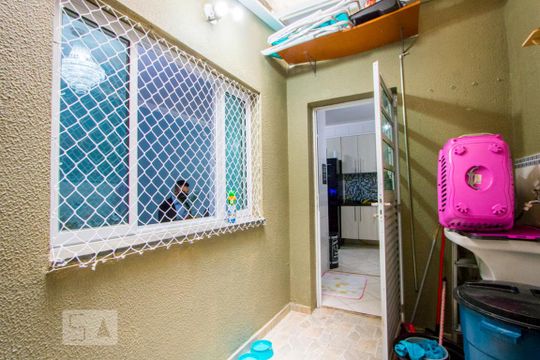 Área de serviço de apartamento para alugar com 2 quartos, 93m² em Vila Tibiriçá, Santo André