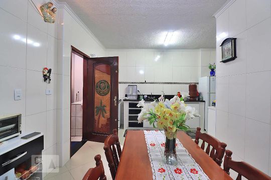 Cozinha de casa à venda com 2 quartos, 216m² em Jardim das Maravilhas, Santo André