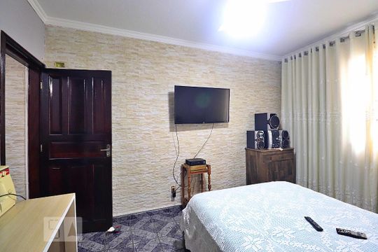 Quarto 1 de casa à venda com 2 quartos, 216m² em Jardim das Maravilhas, Santo André