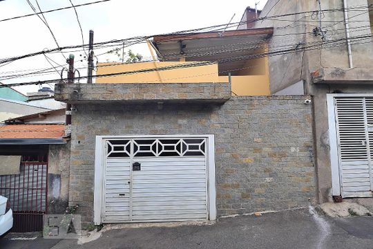 Fachada de casa à venda com 2 quartos, 216m² em Jardim das Maravilhas, Santo André