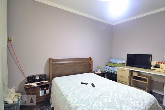 Quarto 1 de casa à venda com 2 quartos, 216m² em Jardim das Maravilhas, Santo André