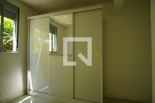 Quarto de apartamento à venda com 1 quarto, 62m² em Itu Sabará , Porto Alegre