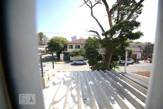 Vista de casa para alugar com 2 quartos, 76m² em Vila Cordeiro, São Paulo