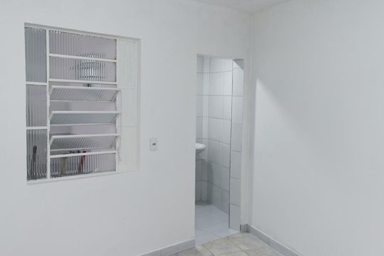 Quarto de casa para alugar com 1 quarto, 35m² em Parque Vitória, São Paulo