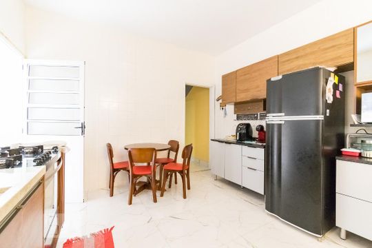Cozinha de casa à venda com 2 quartos, 150m² em Vila Fachini, São Paulo