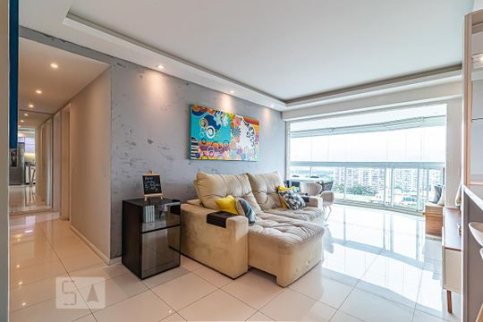 Sala de apartamento à venda com 2 quartos, 81m² em Barra da Tijuca, Rio de Janeiro