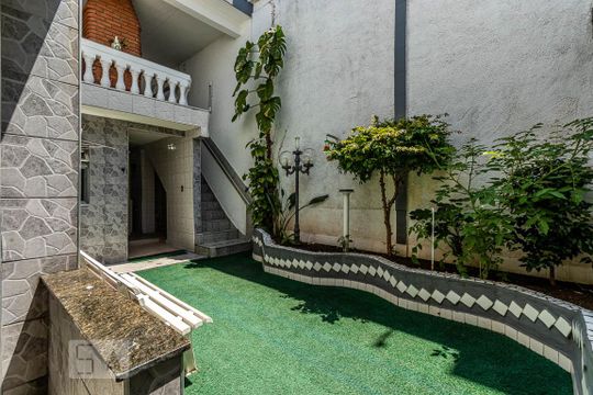 Quintal  de casa à venda com 3 quartos, 200m² em Vila São Francisco (zona Leste), São Paulo