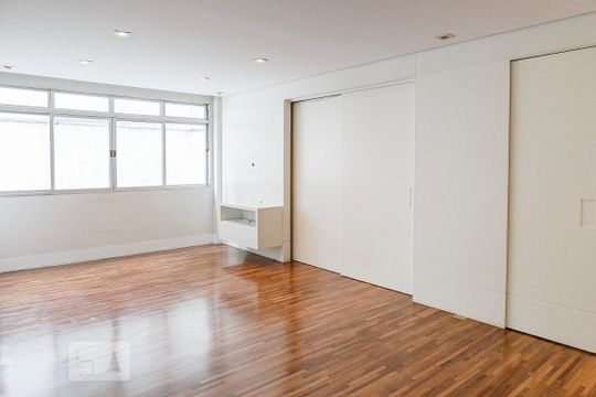Apartamento para alugar com 2 quartos, 100m² em Cerqueira César, São Paulo