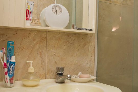 Banheiro de apartamento à venda com 1 quarto, 42m² em Pilares, Rio de Janeiro