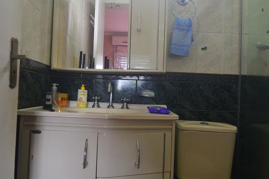 Banheiro suíte de apartamento para alugar com 2 quartos, 74m² em Marechal Rondon, Canoas
