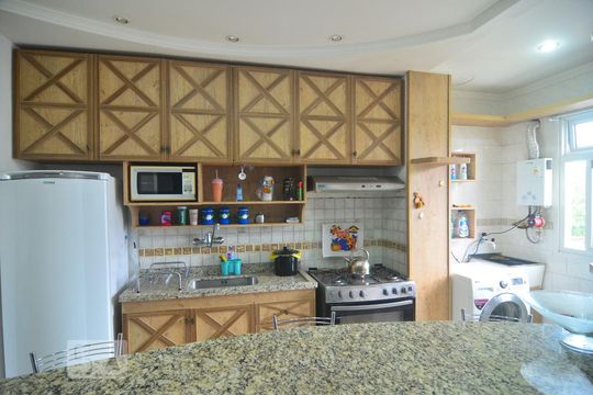 Cozinha de apartamento para alugar com 2 quartos, 74m² em Marechal Rondon, Canoas