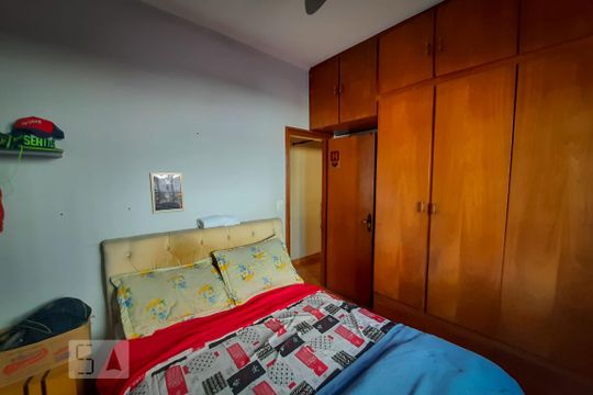Quarto 2 de casa à venda com 3 quartos, 450m² em Vila Prudente, São Paulo