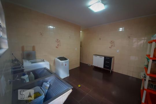 Lavanderia de casa à venda com 3 quartos, 450m² em Vila Prudente, São Paulo