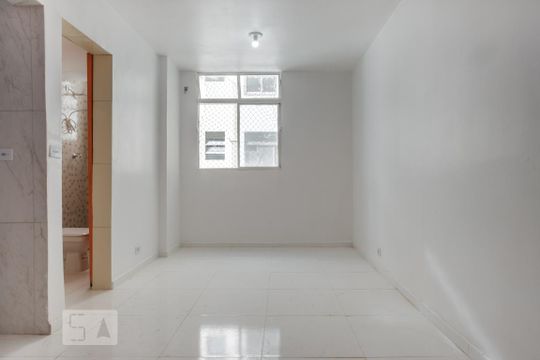 Sala Dormitório de apartamento para alugar com 1 quarto, 29m² em Água Branca, São Paulo