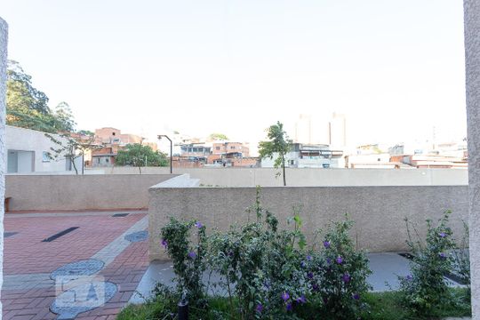 Vista da sala  de apartamento à venda com 2 quartos, 42m² em Campanário, Diadema