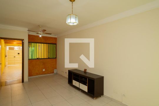 Casa à venda com 3 quartos, 106m² em Santa Terezinha, São Bernardo do Campo