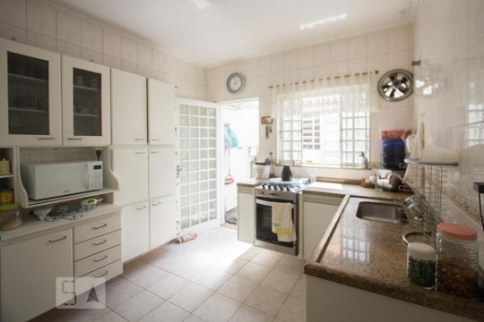 Cozinha de casa à venda com 3 quartos, 192m² em Jardim das Acácias, São Paulo