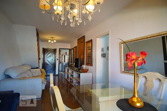 Sala de casa à venda com 3 quartos, 237m² em Sarandi, Porto Alegre