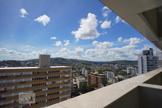 Sala - Vista Varanda de kitnet/studio para alugar com 1 quarto, 52m² em Petrópolis, Porto Alegre