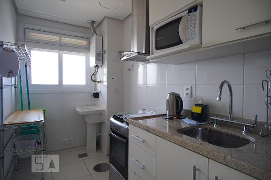 Cozinha de kitnet/studio para alugar com 1 quarto, 52m² em Petrópolis, Porto Alegre