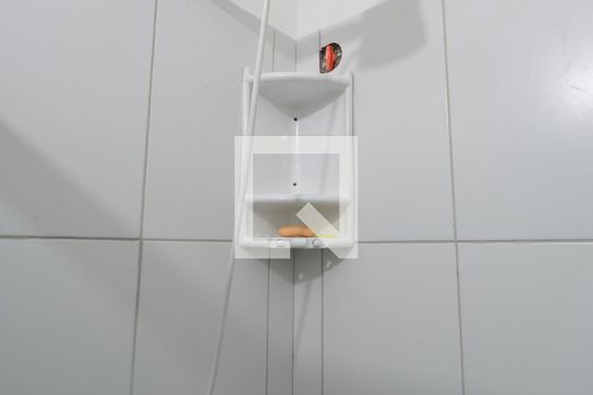 Banheiro de kitnet/studio para alugar com 1 quarto, 20m² em Saúde, São Paulo