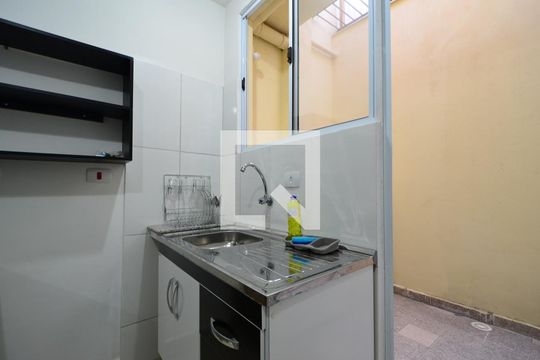 Sala/Cozinha de kitnet/studio para alugar com 1 quarto, 20m² em Saúde, São Paulo