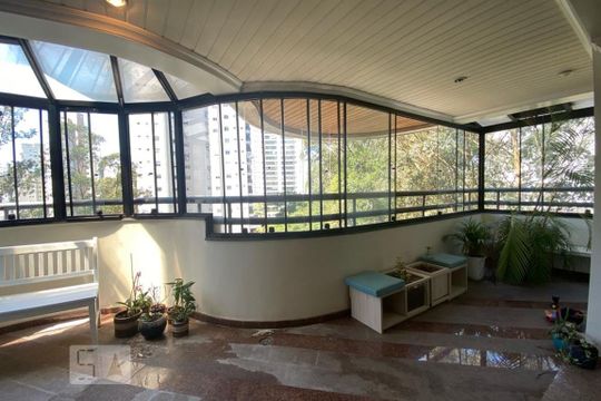 Sacada de apartamento à venda com 3 quartos, 173m² em Vila Andrade, São Paulo