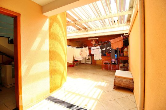 Quintal de casa à venda com 3 quartos, 256m² em Jardim Paraíso, Santo André