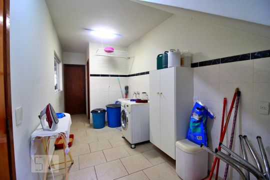 Área de Serviço de casa à venda com 3 quartos, 256m² em Jardim Paraíso, Santo André