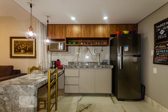 Cozinha americana de apartamento para alugar com 1 quarto, 56m² em Barra, Salvador