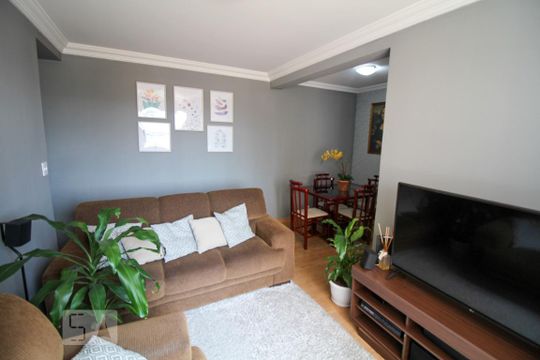 Sala de Estar de apartamento para alugar com 2 quartos, 64m² em Vila Gomes Cardim, São Paulo