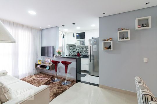 Sala de apartamento à venda com 2 quartos, 64m² em Picanço, Guarulhos