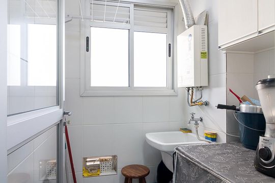 Área de serviço de apartamento para alugar com 2 quartos, 64m² em Picanço, Guarulhos