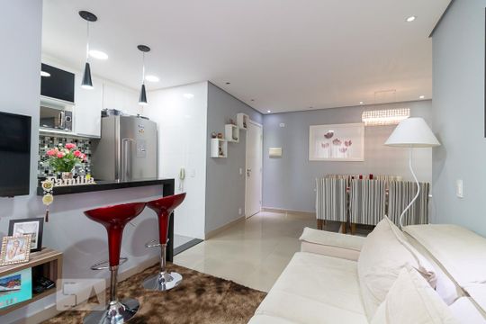 Sala de apartamento para alugar com 2 quartos, 64m² em Picanço, Guarulhos