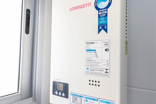 Área de serviço - aquecedor à gás de apartamento à venda com 2 quartos, 64m² em Picanço, Guarulhos