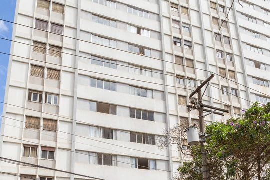 Fachada de apartamento para alugar com 3 quartos, 117m² em Pompeia, São Paulo