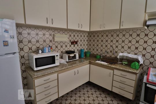Cozinha de casa à venda com 2 quartos, 130m² em Sumaré, São Paulo