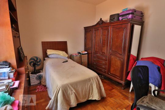 Quarto 1 de casa à venda com 2 quartos, 130m² em Sumaré, São Paulo