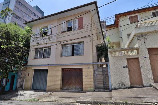 Fachada de casa à venda com 2 quartos, 130m² em Sumaré, São Paulo