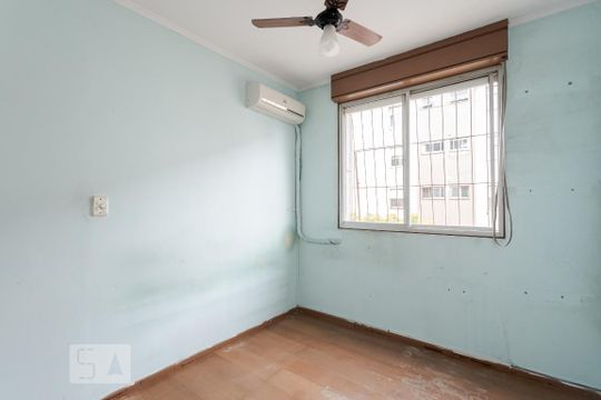 Quarto 2 de apartamento à venda com 2 quartos, 57m² em Rubem Berta, Porto Alegre